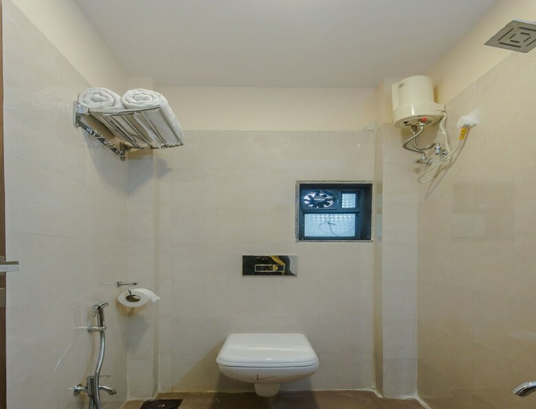 Oyo 627 Aishwarya Service Apartment