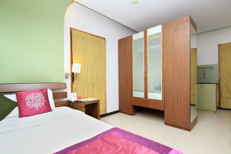 Oyo 554 Hotel Red Carpet Residence