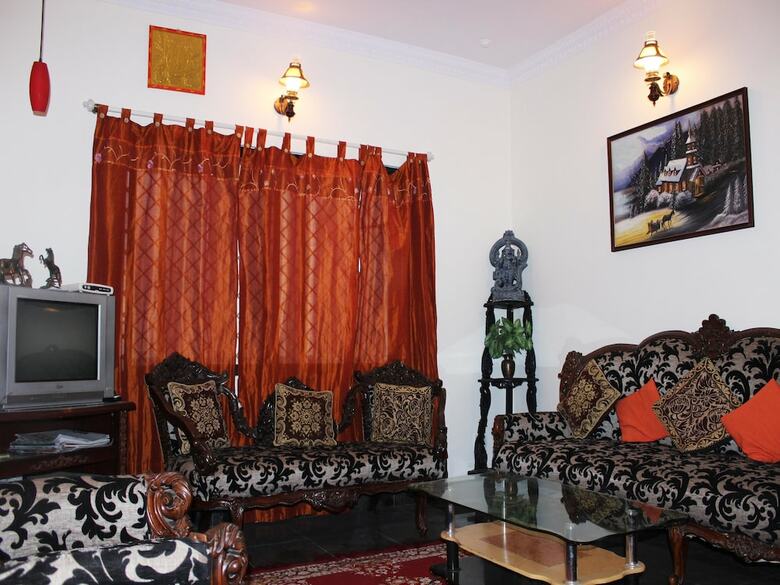 Hotel Oyo 3241 Home Stay Indiranagar