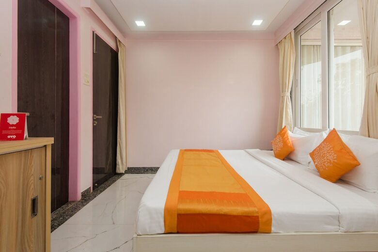 Hotel Oyo 9635 Kharghar