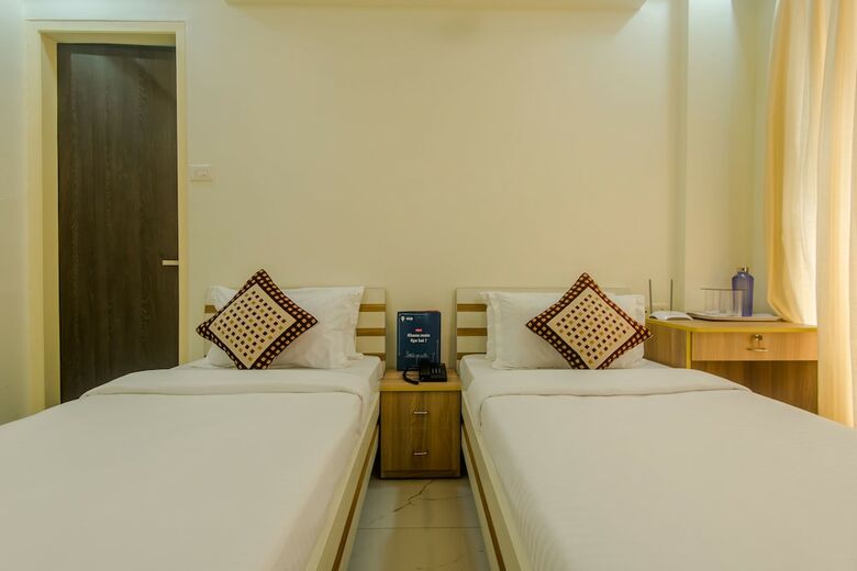 Hotel Oyo 9635 Kharghar