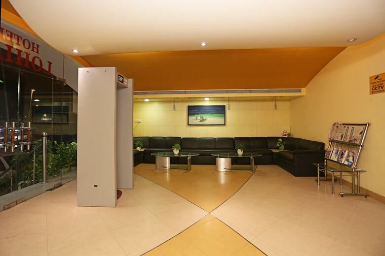 Oyo 443 Hotel Lohias