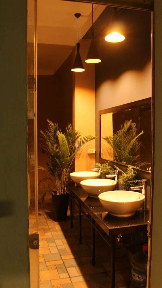 Hostal L'etage House - Hostel