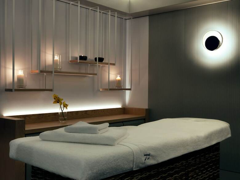 Renaissance Warsaw Airport Hotel