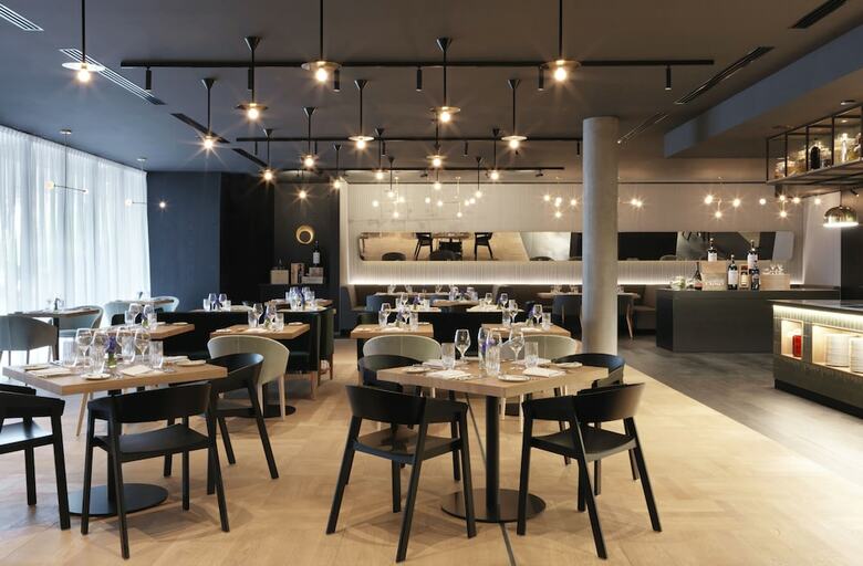 Renaissance Warsaw Airport Hotel