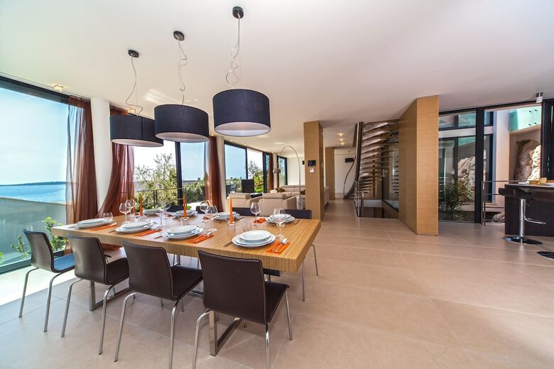 Aparthotel Golden Rays Luxury Villas