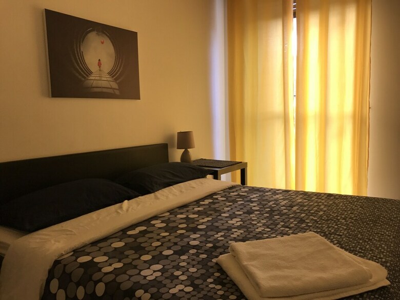 Bed & Breakfast Room 110