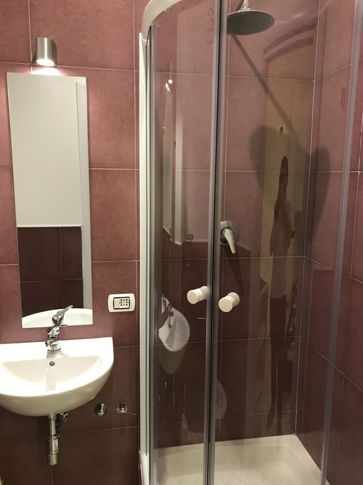 Bed & Breakfast Room 110