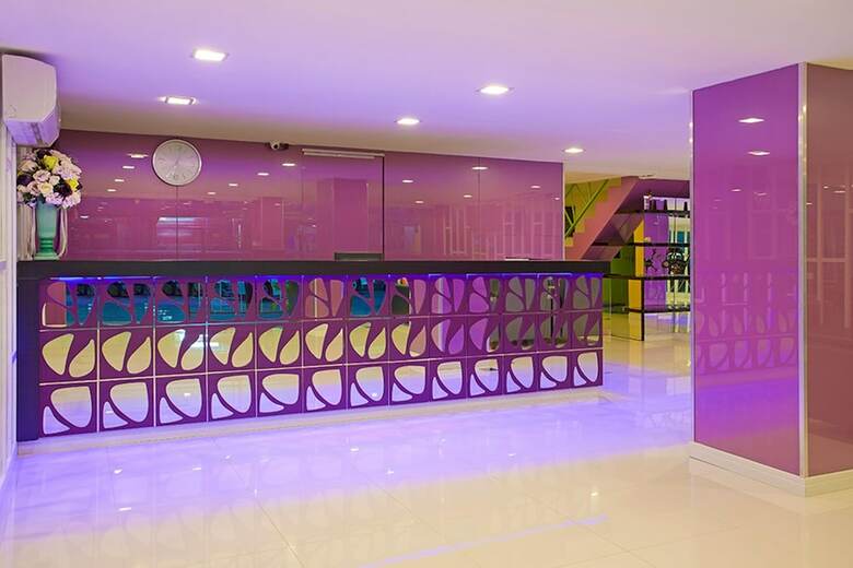 Hotel Holidays Home