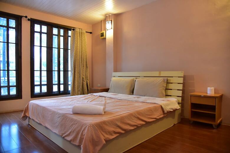 Hotel Thana Lagoon Resort