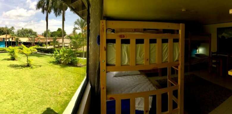 Hotel Beach Break Resort