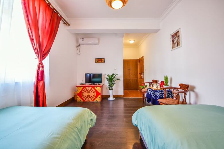 Hotel Ruyuan Inn