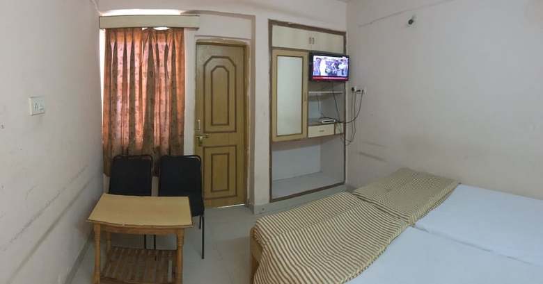 Hotel Rajdhani Plaza