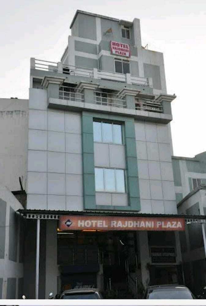 Hotel Rajdhani Plaza