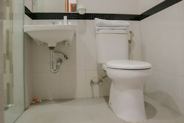 Hostal Oyo 1199 Orienchi Room