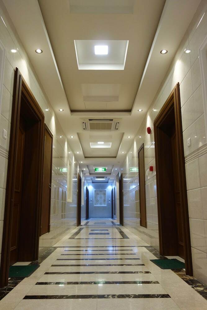 Grand Tayba Hotel