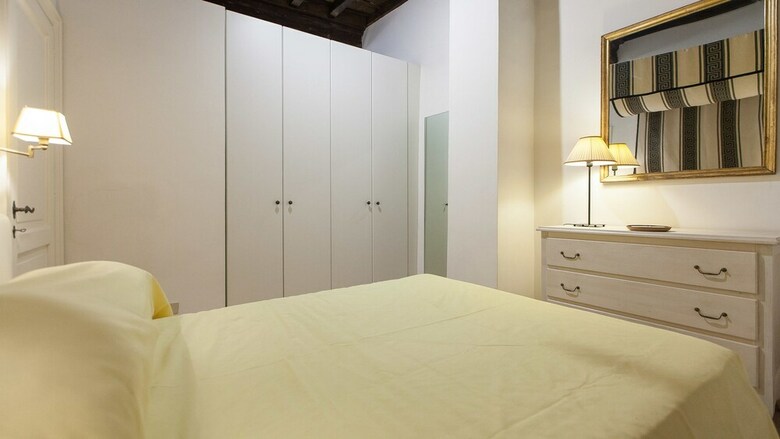 Apartamento Rental In Rome Teatro Pace