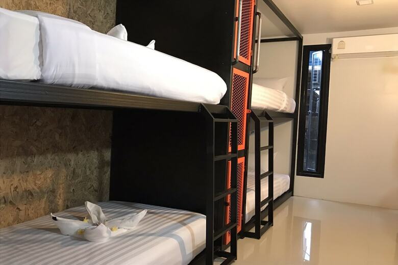 Hostal U Box Hostel - Adults Only