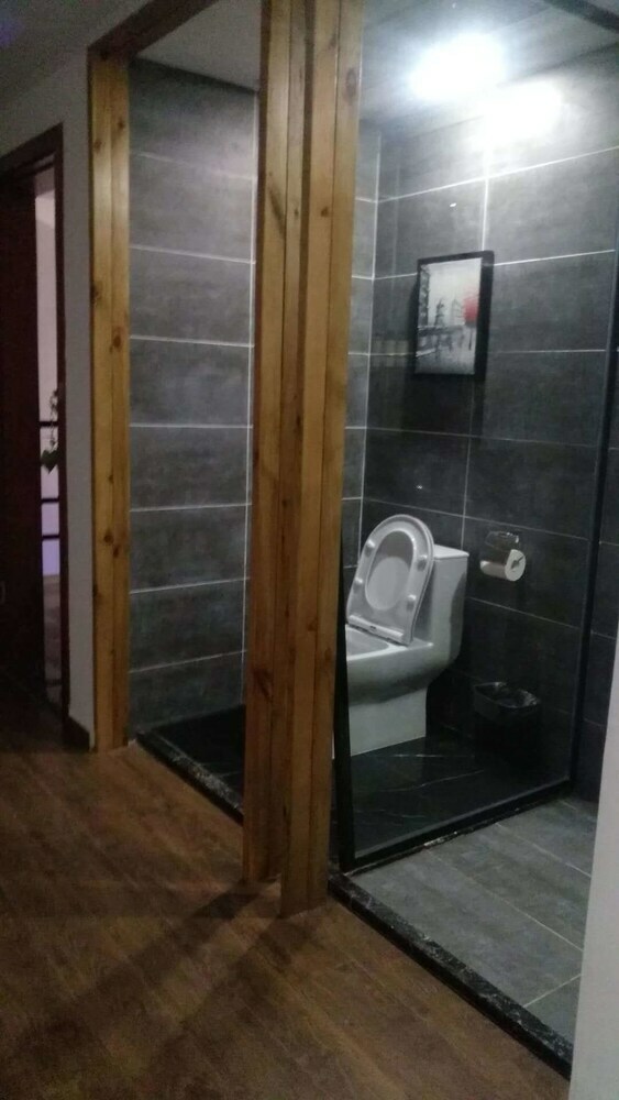 Z-up Boutique Hotel