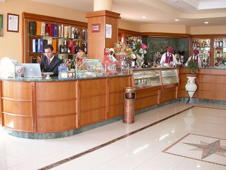 Hotel L'anicr�