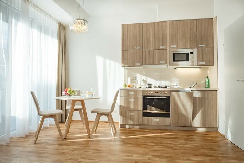 Oliver Apartments