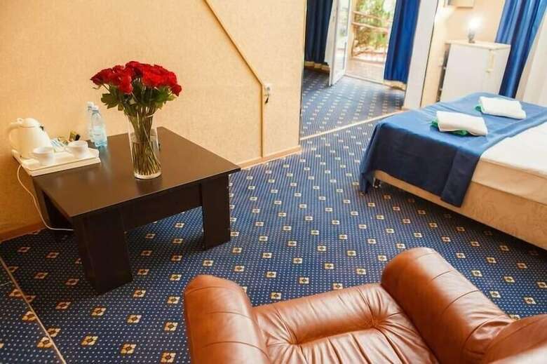 Kiparis Hotel