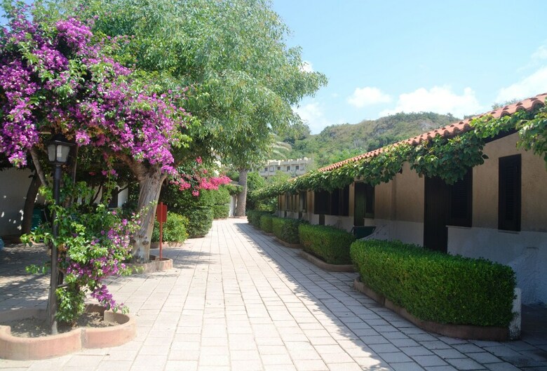 Hotel Villaggio Torre Ruffa