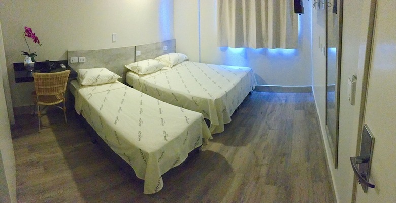 Hotel Avalon