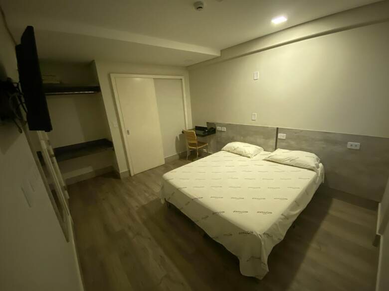 Hotel Avalon