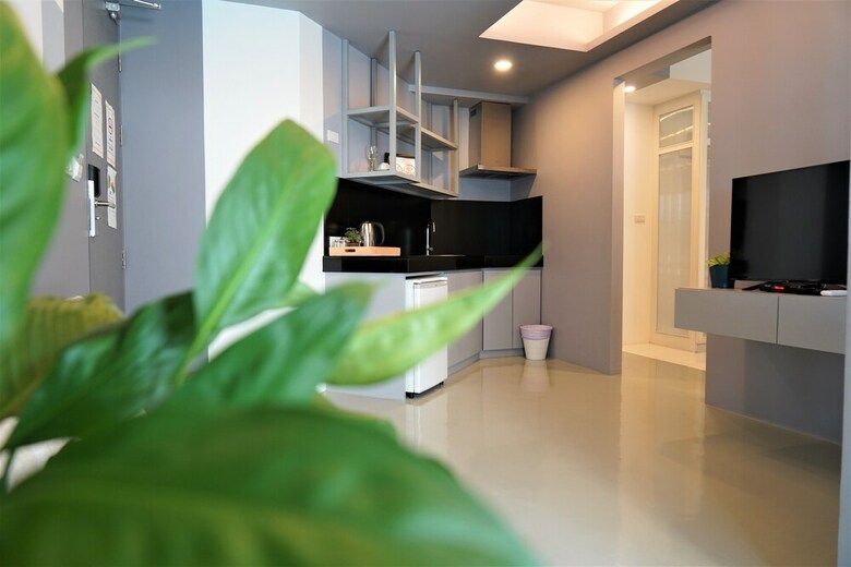 Hotel Silom Studios