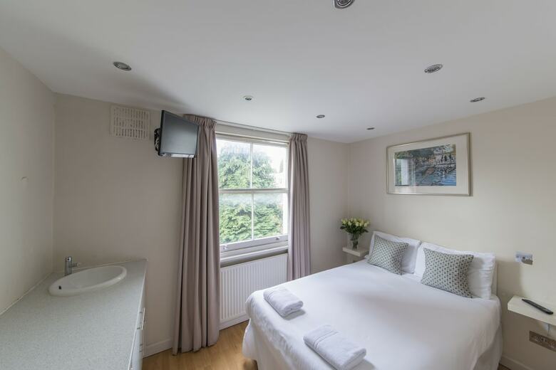 Hotel 23 Matheson Road