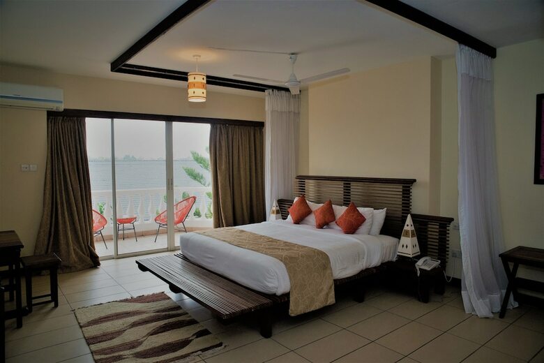 Cityblue Creekside Hotel & Suites.