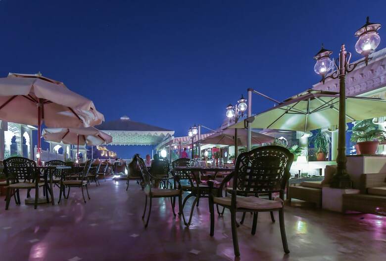 Hotel Grand Uniara