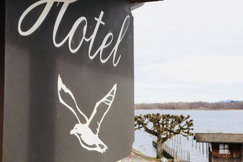 Hotel M�we Am See