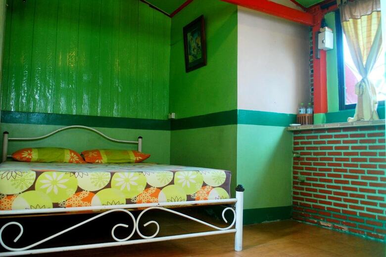 Hostal Pailin Guest House