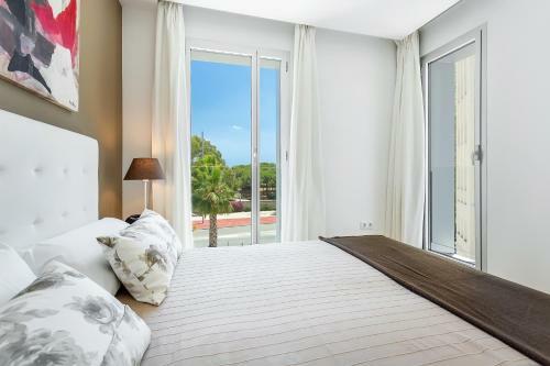 Apartamentos Urban District - Rambla Suites & Pool