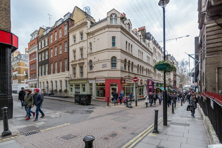 Spectacular Strand Two Bed Apartment