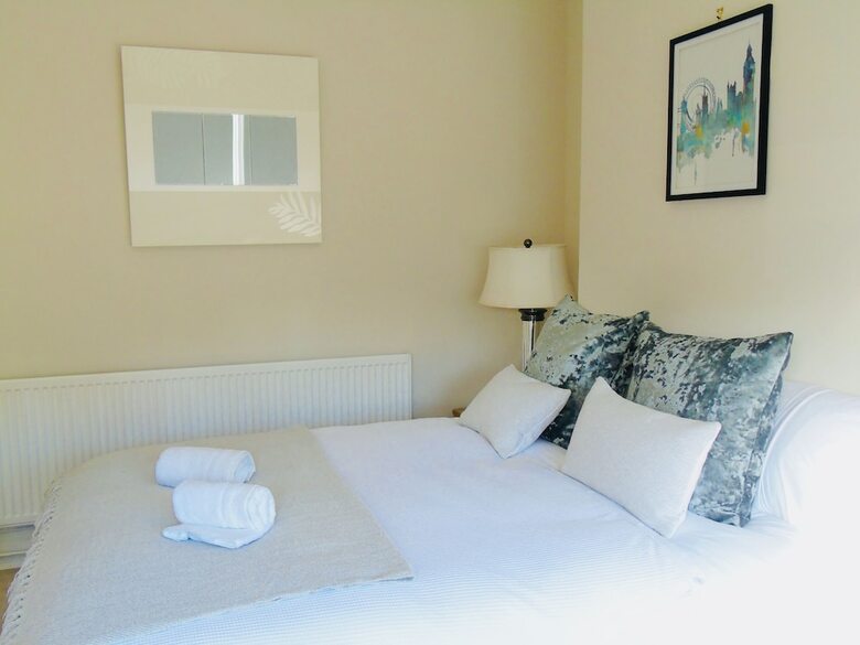 Hotel Willows - Cardiff Guest House