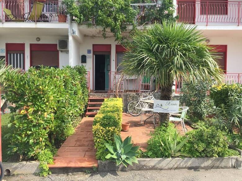 B&B Xenia