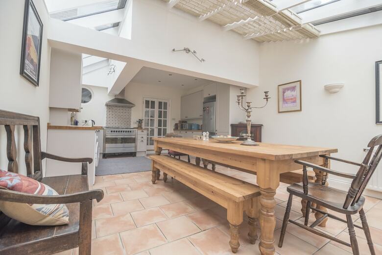 Traditional Home In Kew Gardens