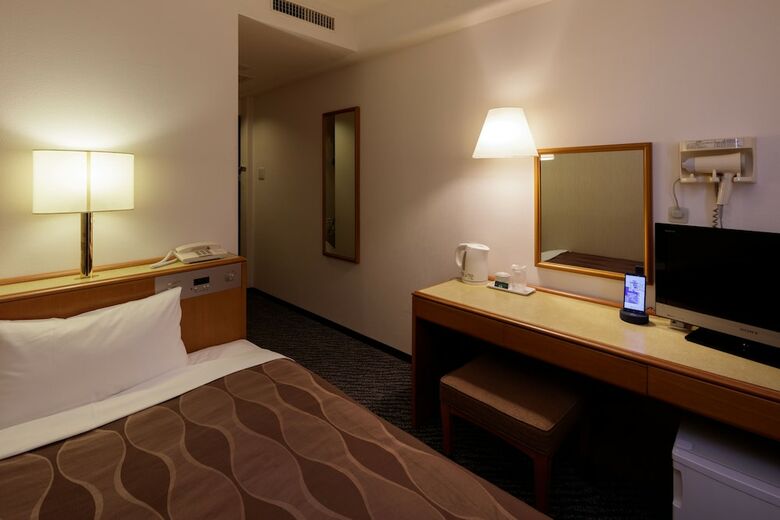 Center Hotel Narita 1