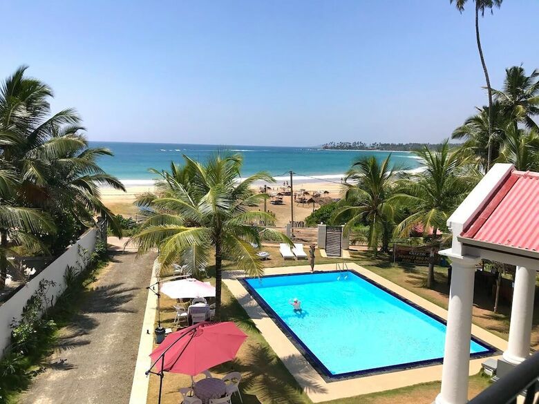 Hotel Crystal Resort Dickwella