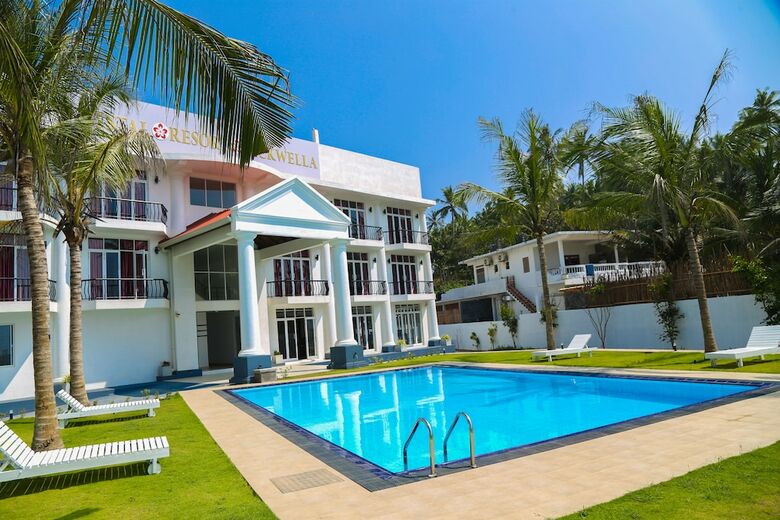 Hotel Crystal Resort Dickwella