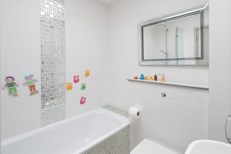 Bright Family Home In Primrose Hill