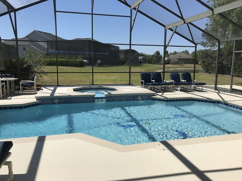 Villa Dolphin's Retreat 2 Miles From Disney