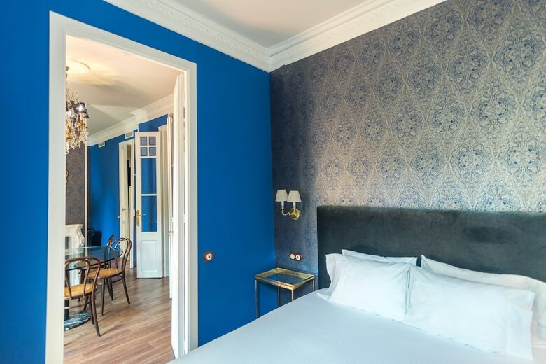 Apartamentos Thesuites Barcelona