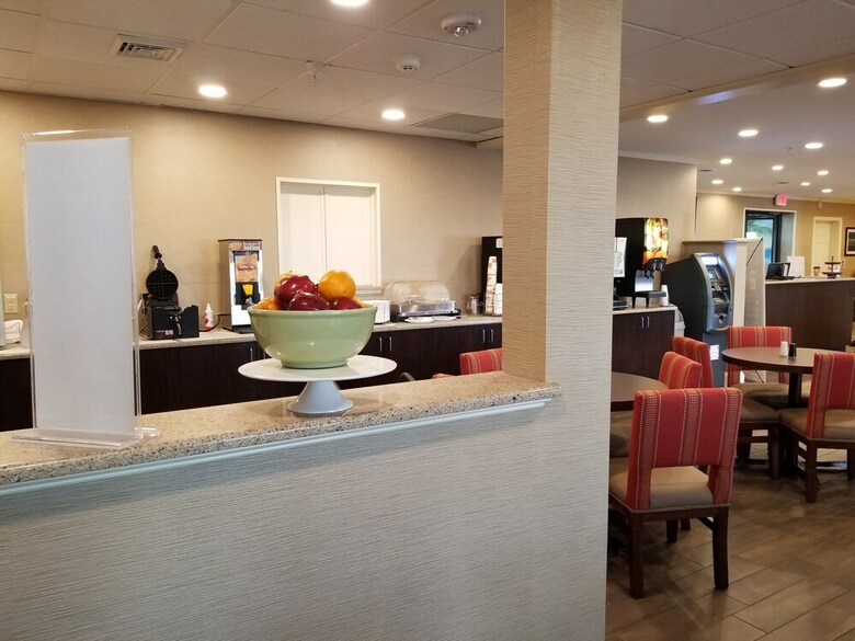 Hotel Quality Inn & Suites Oceanblock