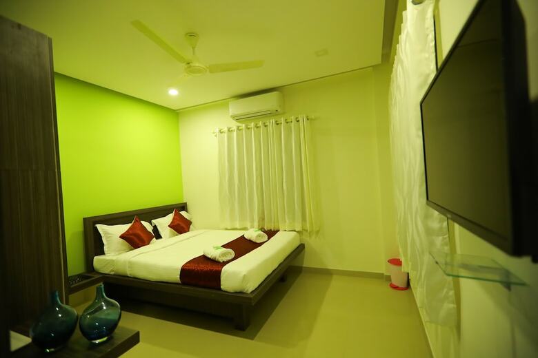 Hotel Prime Palace