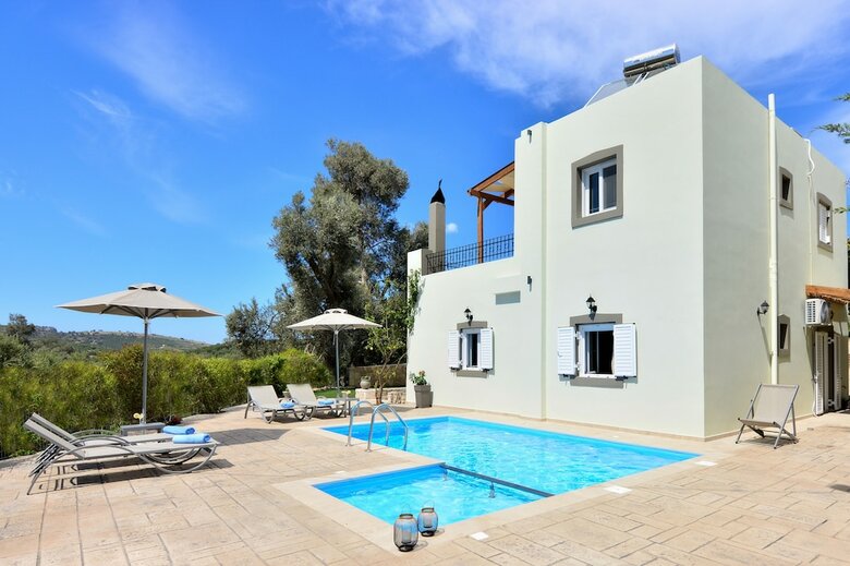 Elia Villa