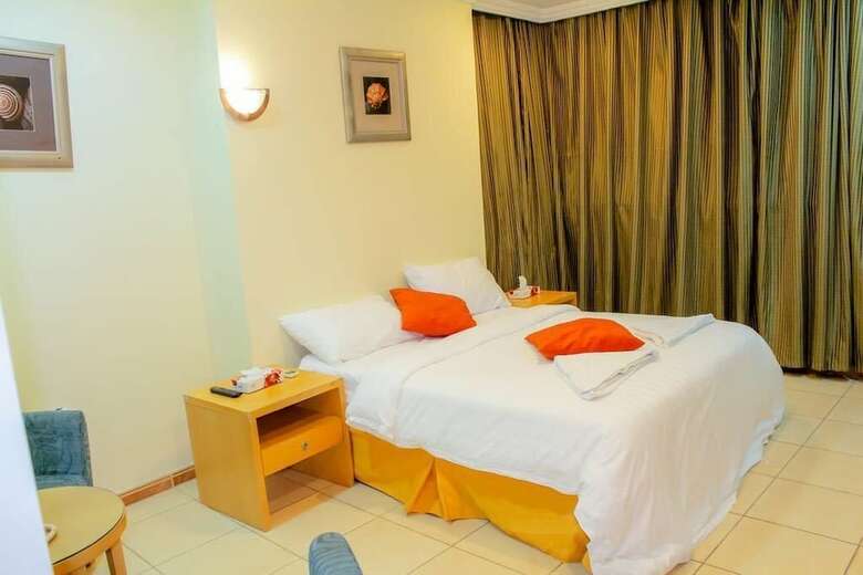 Sadan Plaza Hotel